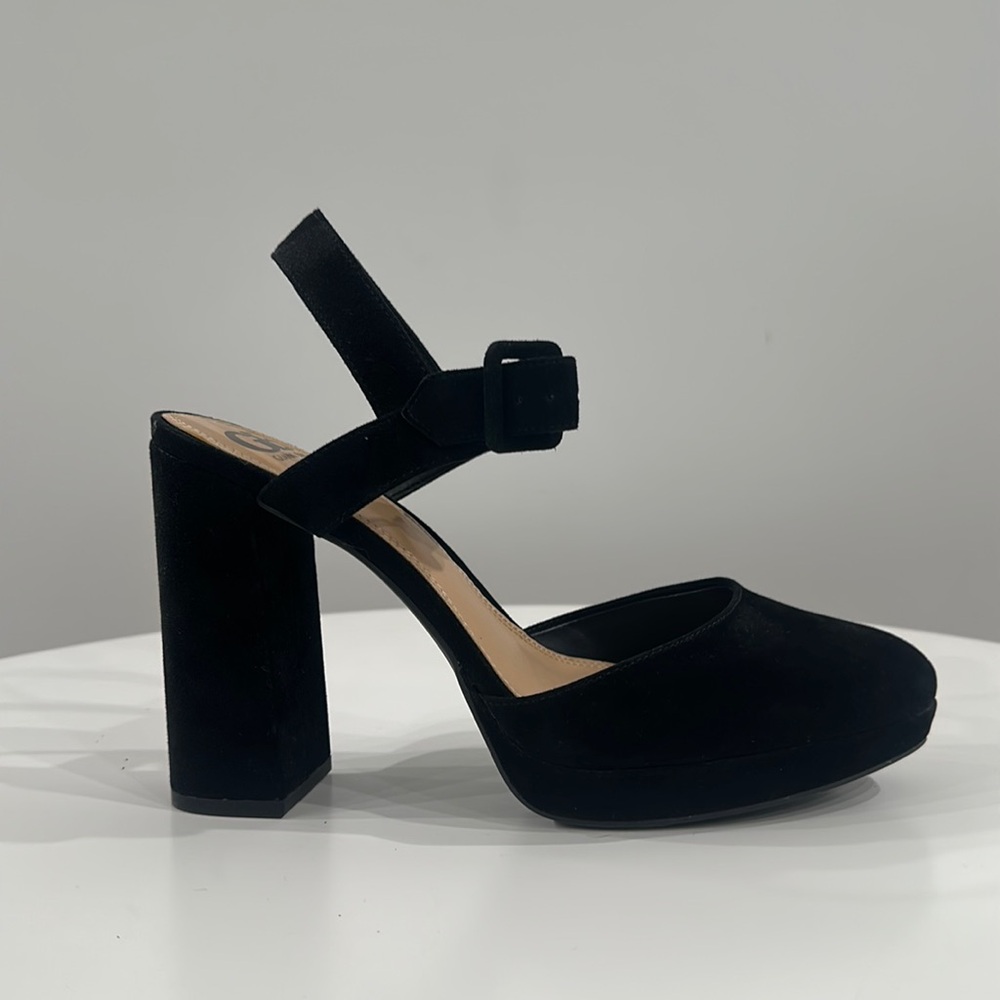 Gianni Bini Suede Pumps